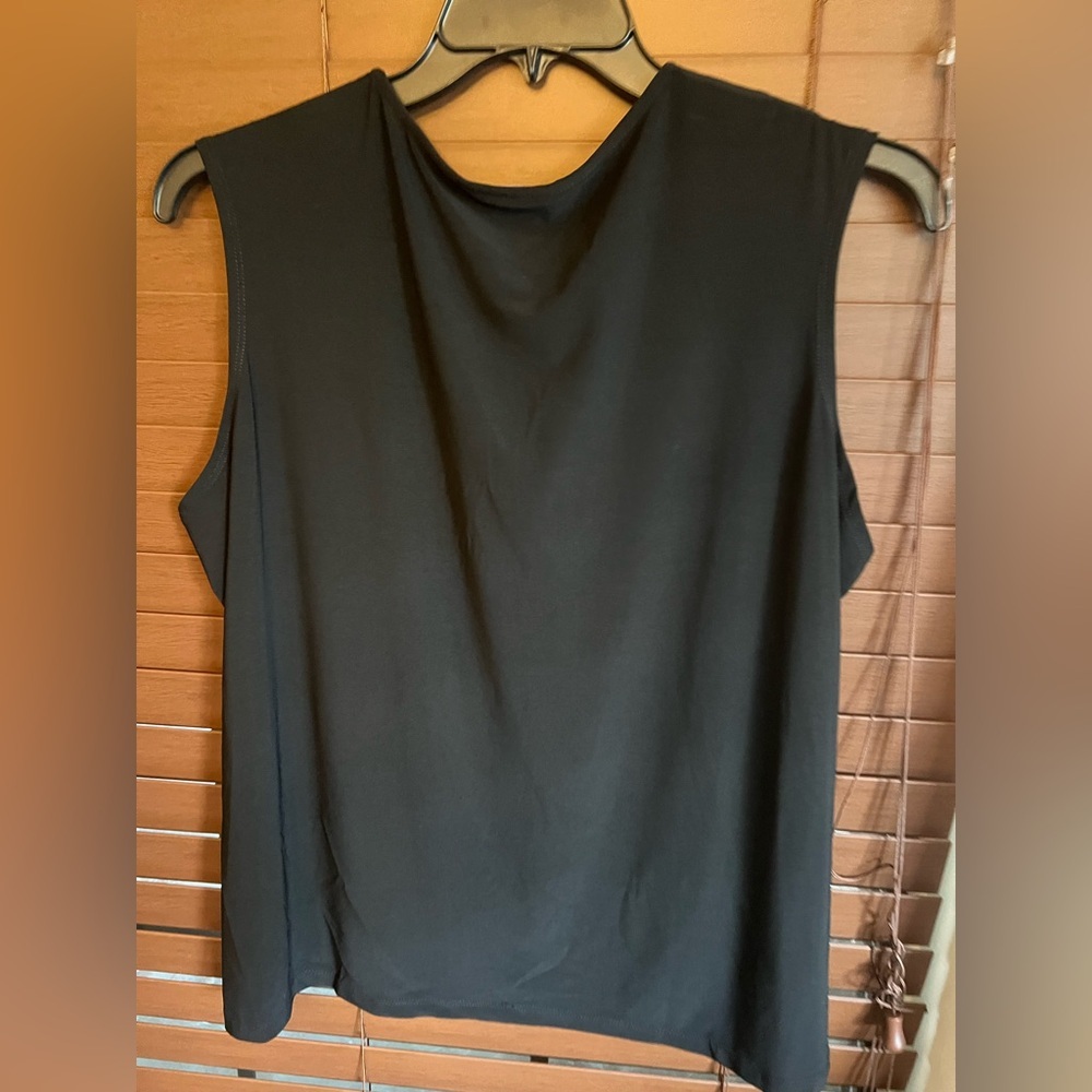 Allison Daley Classic Black Tank Top - Picture 3 of 3